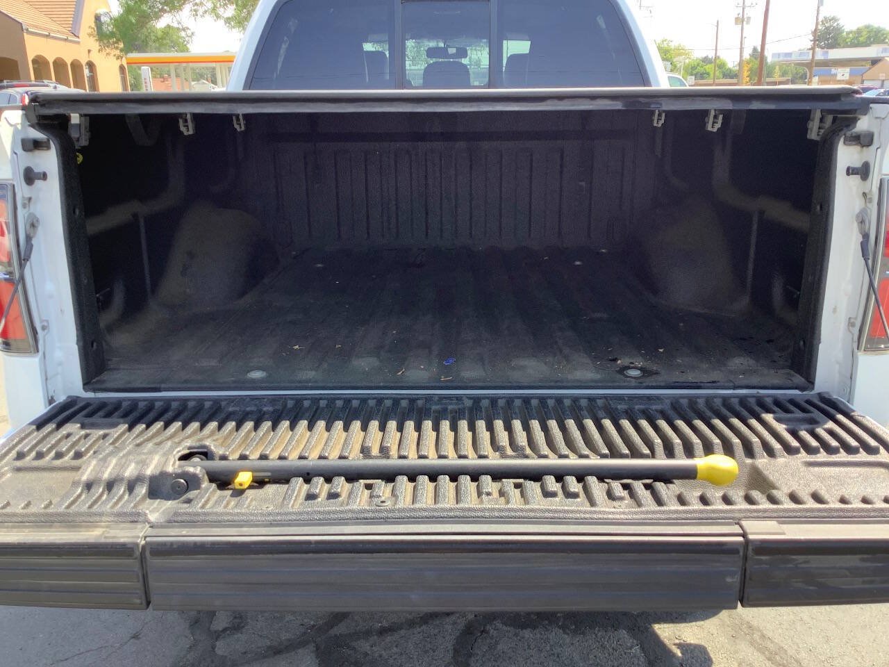 Used 2014 Ford F150 FX4 w/ Equipment Group 402A Luxury AWD/4WD image 25