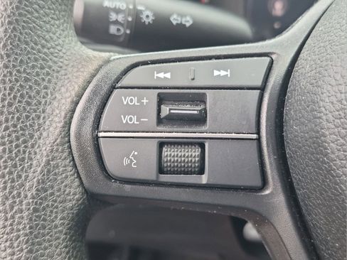 Certified 2025 Honda Accord LX image 13