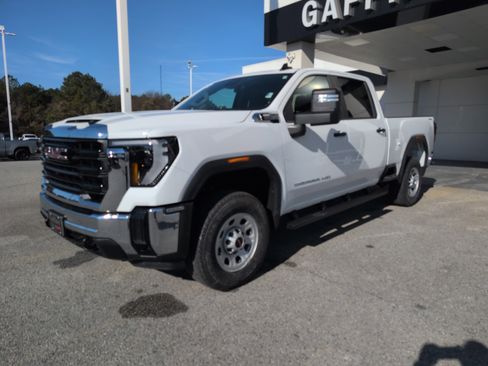New 2026 GMC Sierra 2500 Pro w/ Convenience Package image 1
