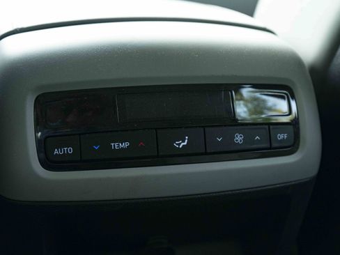 Used 2025 Hyundai Palisade SEL FWD image 38