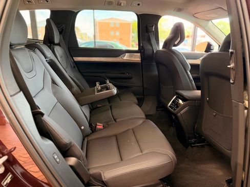 Used 2025 Volvo EX90 Ultra AWD/4WD image 22
