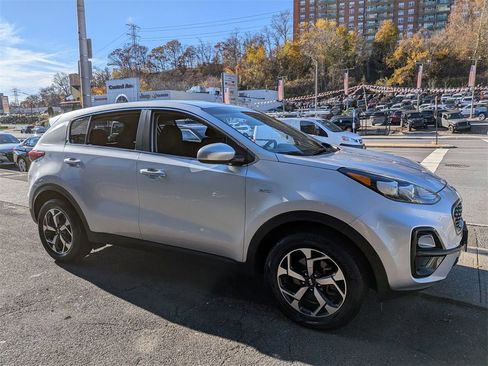 Used 2020 Kia Sportage LX image 5