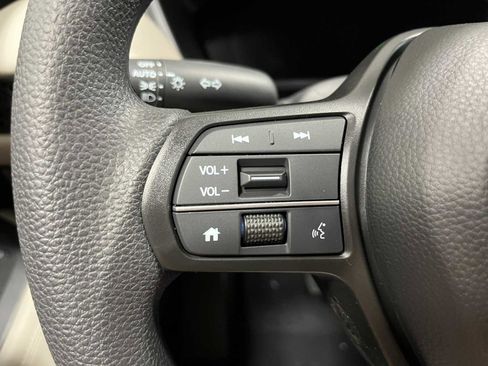New 2026 Honda HR-V LX image 16