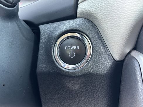 Used 2023 Toyota RAV4 Limited image 25