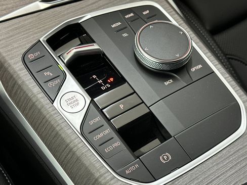 New 2026 BMW 330i Sedan w/ Convenience Package image 23