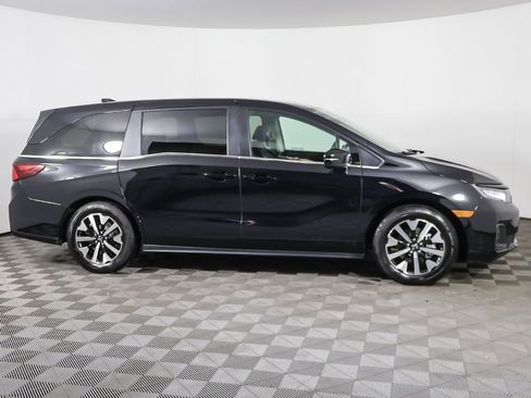 Certified 2026 Honda Odyssey EX-L image 18