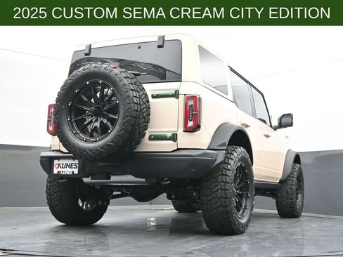 New 2025 Ford Bronco Badlands image 42