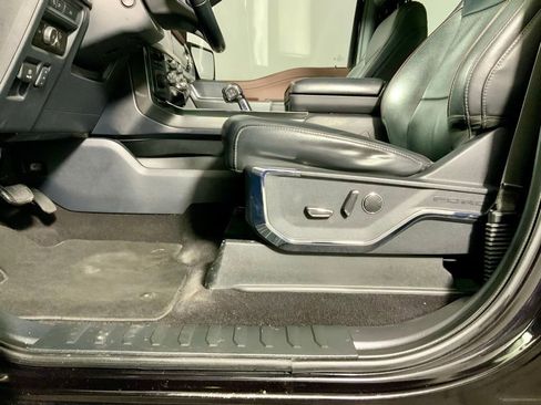 Used 2023 Ford F150 Lariat w/ Equipment Group 502A High image 19