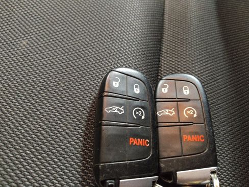 Used 2019 Dodge Charger SXT AWD/4WD image 32
