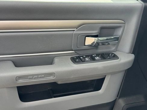 Certified 2019 RAM 1500 Classic SLT AWD/4WD image 13