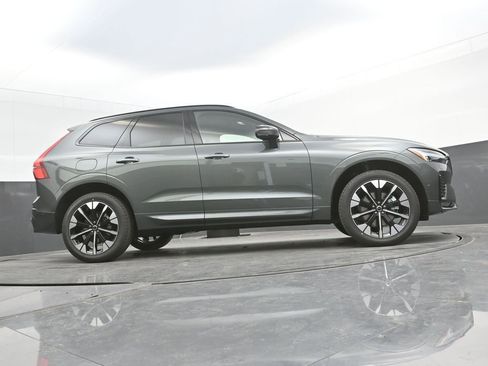 New 2026 Volvo XC60 B5 Plus w/ Climate Package AWD/4WD image 36