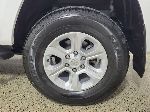 Used 2024 Toyota 4Runner SR5 Premium w/ Moonroof Package AWD/4WD image 8