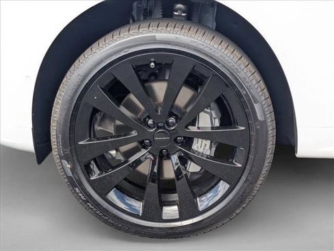 New 2026 Land Rover Range Rover Sport Dynamic SE AWD/4WD image 10