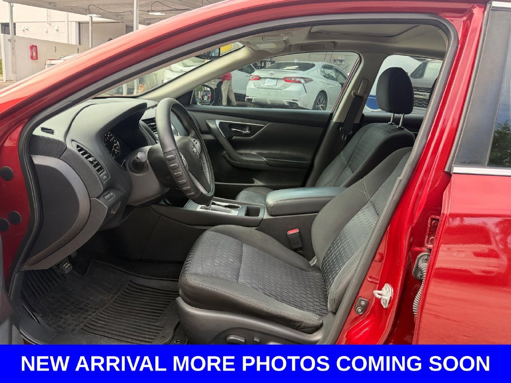 Used 2016 Nissan Altima 2.5 SV w/ Convenience Package FWD image 9