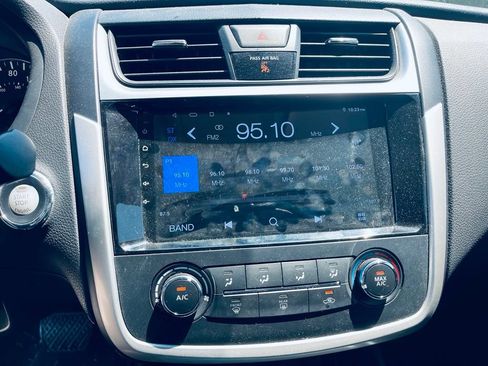 Used 2016 Nissan Altima 2.5 S w/ Power Driver Seat Package FWD image 17