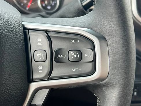 Used 2025 RAM 2500 Big Horn AWD/4WD image 24