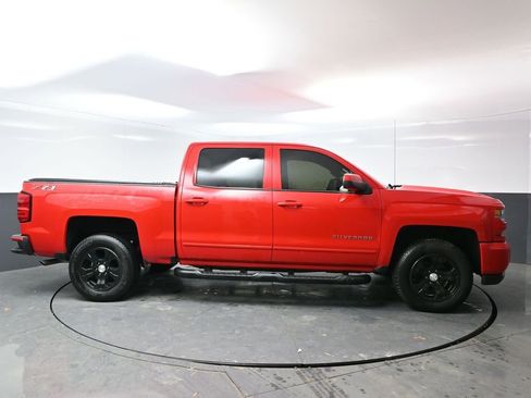 Used 2018 Chevrolet Silverado 1500 LT w/ All Star Edition image 4