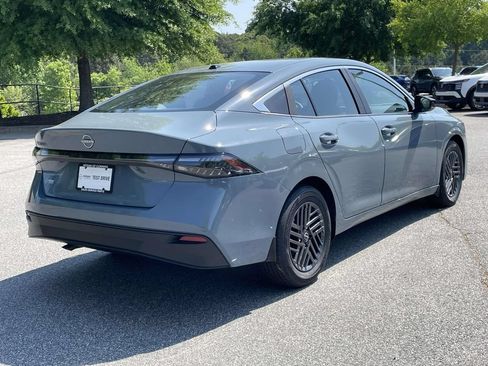 New 2026 Nissan Sentra SV w/ SV Convenience Package FWD image 6