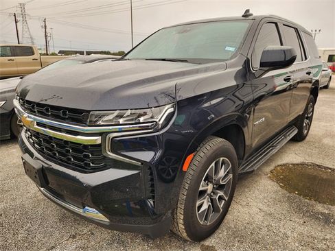 Used 2023 Chevrolet Tahoe LS image 3