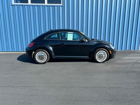 Used 2014 Volkswagen Beetle 2.5 image 13