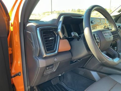 Used 2025 GMC Canyon AT4 w/ Nightfall Edition image 29