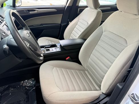 Used 2018 Ford Fusion S FWD image 30