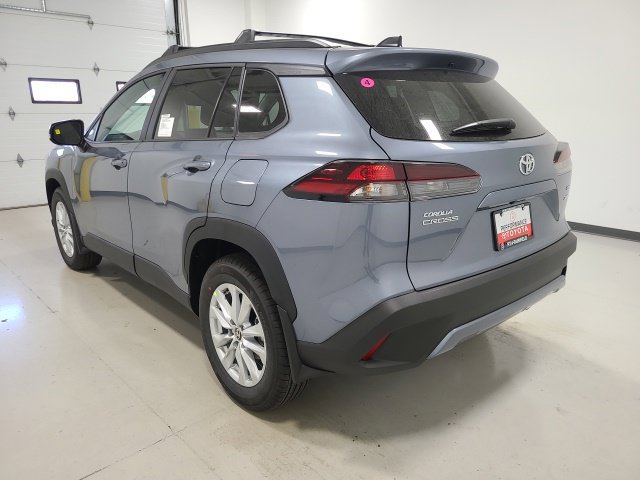 New 2026 Toyota Corolla Cross LE w/ Cold Weather Package AWD/4WD image 5