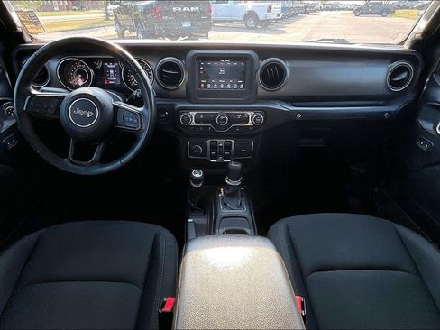 Used 2022 Jeep Wrangler Unlimited Sport image 12