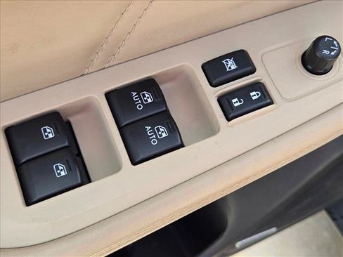 Used 2018 Subaru Outback 2.5i Limited AWD/4WD image 11