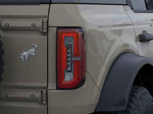 New 2025 Ford Bronco Badlands w/ Sasquatch Package image 23