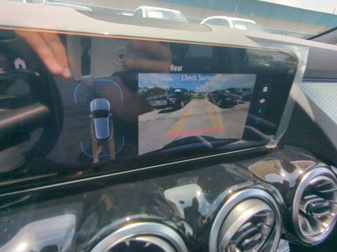 New 2025 Mercedes-Benz GLA 250 image 7