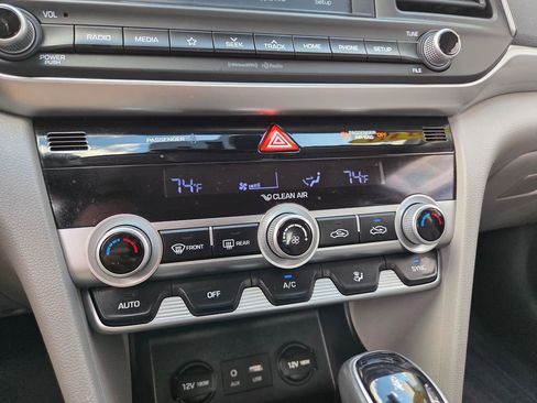 Used 2019 Hyundai Elantra Value Edition image 39