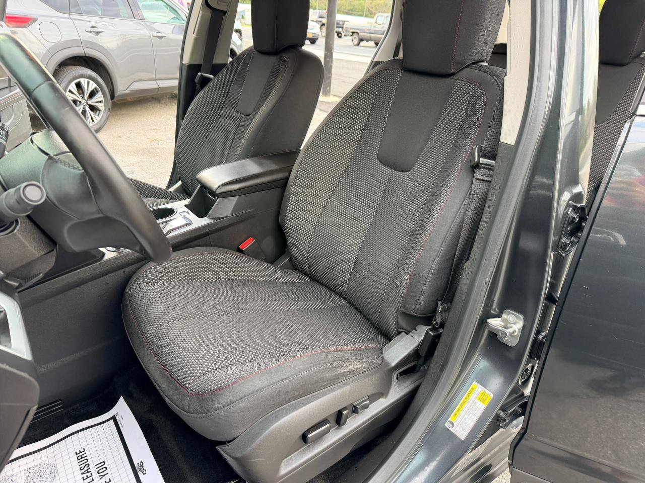 Used 2014 GMC Terrain SLE w/ Chrome Package FWD image 11