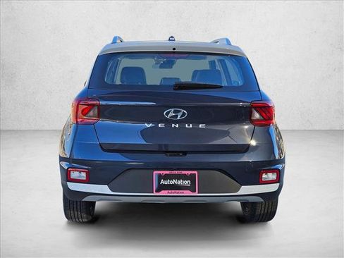 New 2026 Hyundai Venue SEL image 8