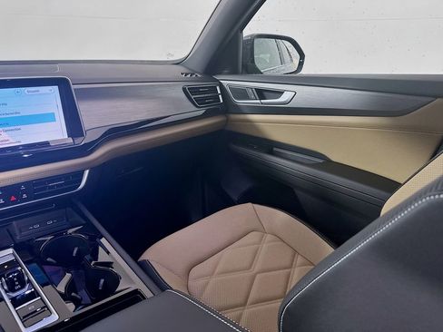 New 2026 Volkswagen Atlas Cross Sport SE AWD/4WD image 23