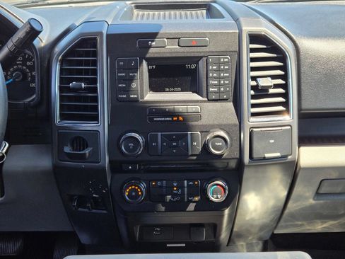 Used 2017 Ford F150 XLT RWD image 12