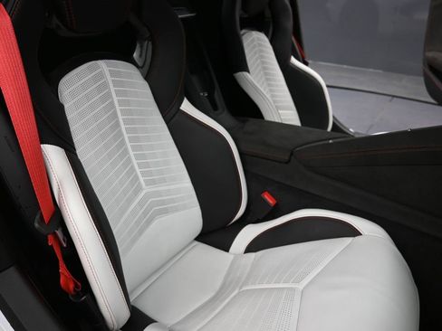 Used 2023 Chevrolet Corvette Stingray Premium Conv w/ Z51 Performance Package image 12