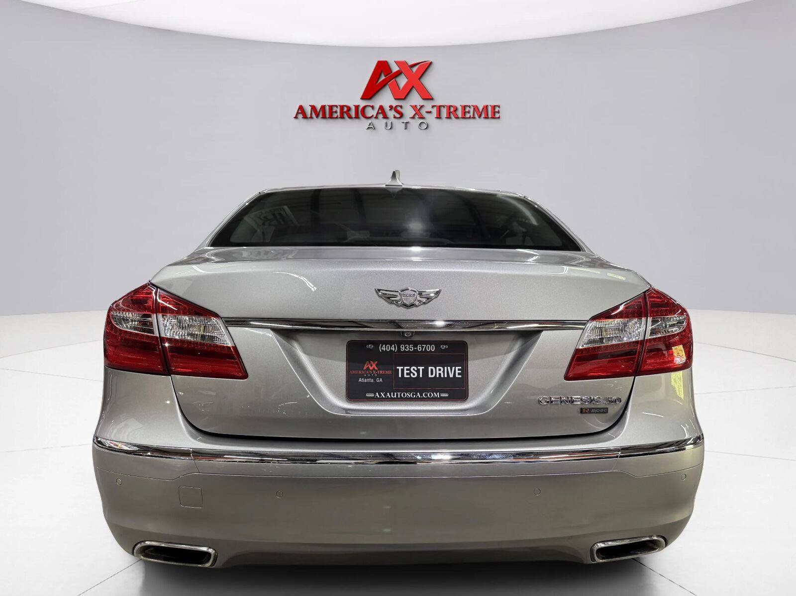 Used 2013 Hyundai Genesis 5.0 R-Spec RWD image 7