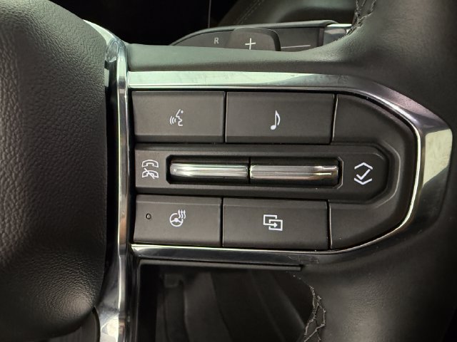 Used 2026 GMC Yukon Denali w/ Sun & Power Step Package RWD image 12