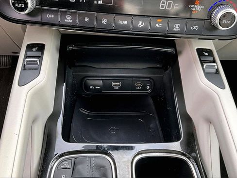 Used 2023 Kia Telluride S w/ S Sunroof Package image 18