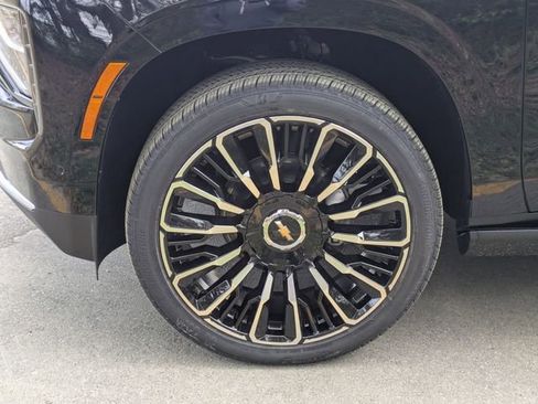 New 2026 Chevrolet Tahoe High Country AWD/4WD image 7