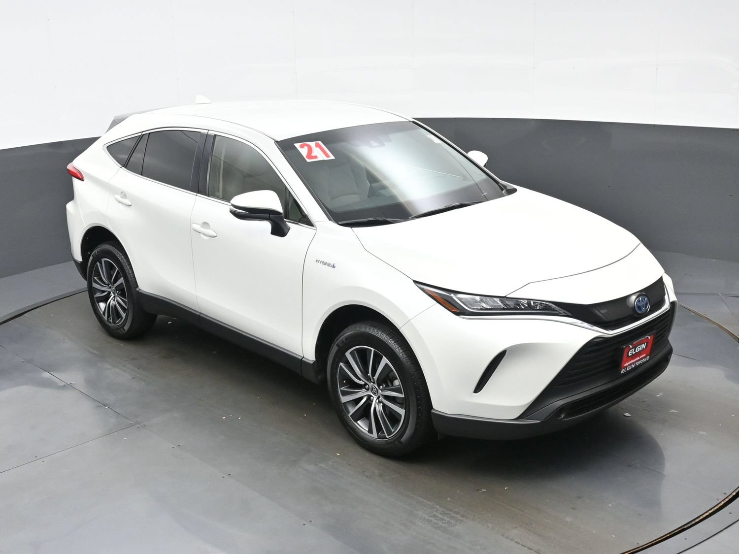 Used 2021 Toyota Venza LE AWD/4WD image 34
