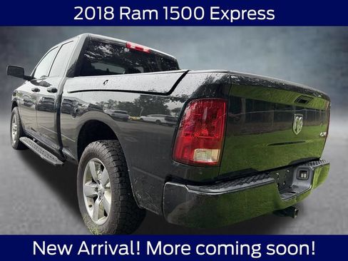 Used 2018 RAM 1500 Express w/ Express Value Package AWD/4WD image 3