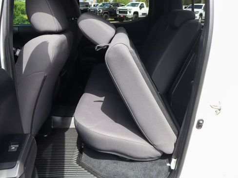 Used 2019 Toyota Tacoma TRD Off-Road AWD/4WD image 41