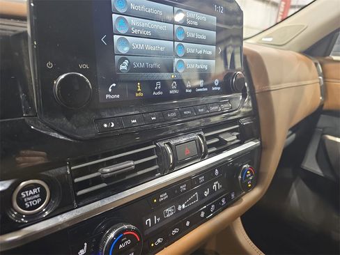 Used 2023 Nissan Pathfinder Platinum image 22