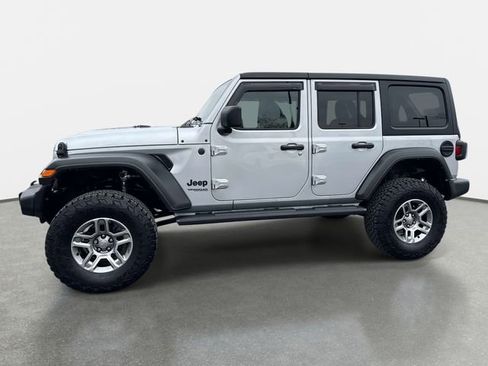 Used 2022 Jeep Wrangler Unlimited Sport image 2