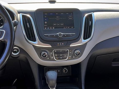 Used 2022 Chevrolet Equinox LT image 9