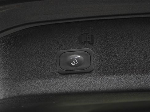 Used 2014 Ford Escape Titanium FWD image 17