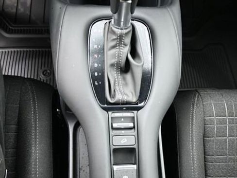 New 2026 Honda HR-V LX image 17