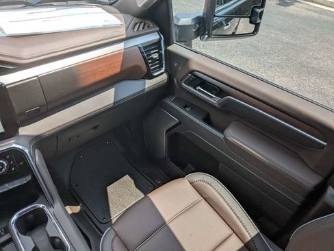 New 2026 GMC Sierra 2500 Denali w/ Denali Reserve Package AWD/4WD image 17